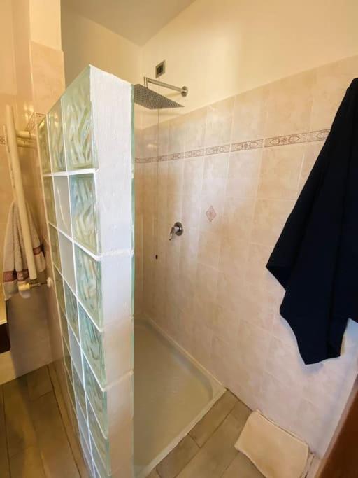 Intero Bilocale Con Terrazzo Vicino A Milano Daire Mairano Dış mekan fotoğraf